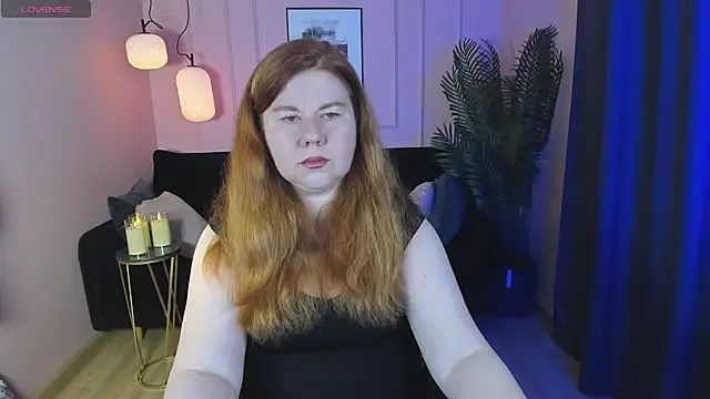 Mrs Emilia online show from 12.21.24