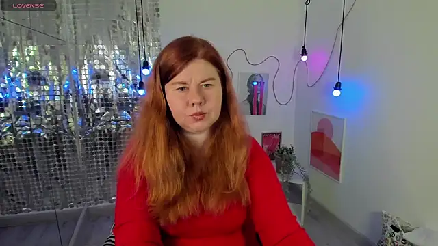 Mrs Emilia online show from 12.22.24