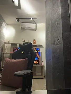 LunaBaker-1 online show from 12.13.25