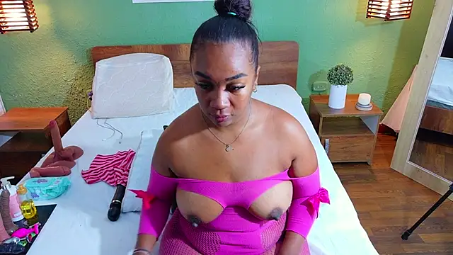 Snapshot of dannaahbrown chatting on 01.15.26 dannaahbrown online show from 01.15.26