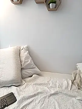 MIYESSI online show from 04.15.26