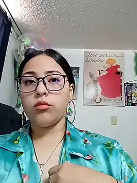 Snapshot of persefone_core chatting on 12.12.24 persefone core online show from 12.12.24