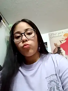 Snapshot of persefone_core chatting on 12.25.24 persefone core online show from 12.25.24