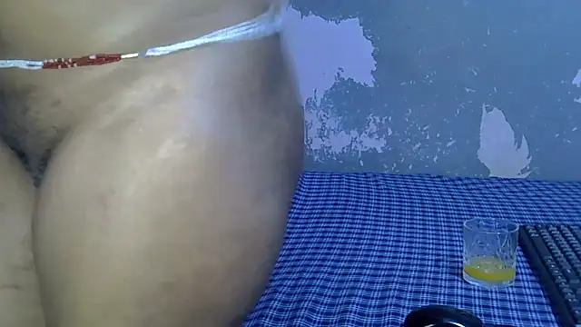 sweetchocolate9 online show from 04.13.26