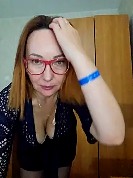 Snapshot of LybovNTV chatting on 10.02.25 LybovNTV online show from 10.02.25