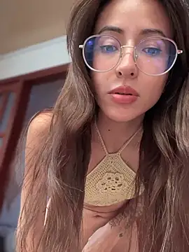 lauravasquez online show from 02.18.25