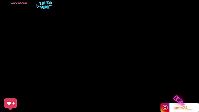 Snapshot of Ammelie chatting on 10.17.25 Ammelie online show from 10.17.25