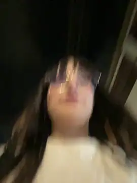 Megan lu2 online show from 02.22.25