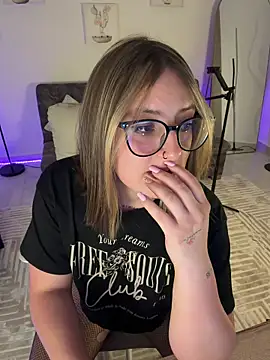 Megan lu2 online show from 03.12.26