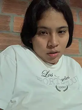 moncerrat luna online show from 02.01.25