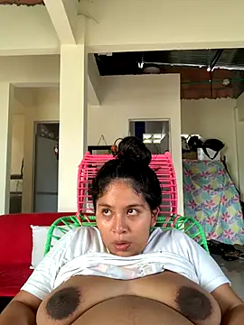 moncerrat luna online show from 09.30.25