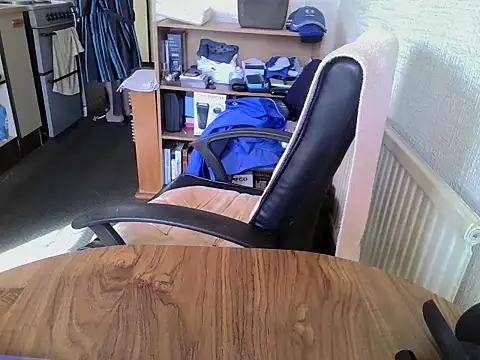 Snapshot of daddyflash chatting on 04.18.26 daddyflash online show from 04.18.26