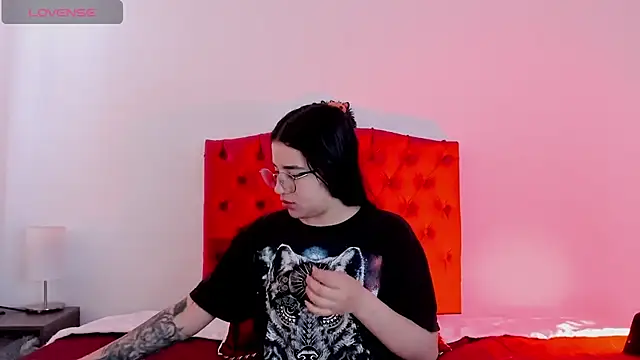 aliice walker  online show from 12.21.24