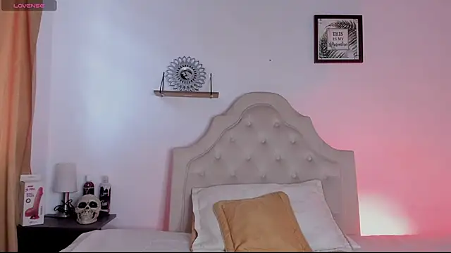 aliice walker  online show from 09.15.25