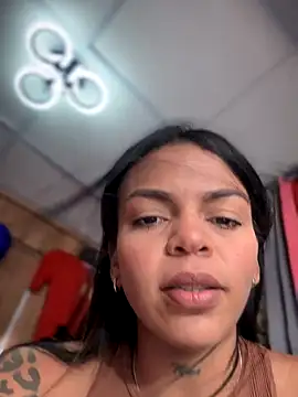 Charly  online show from 10.04.25