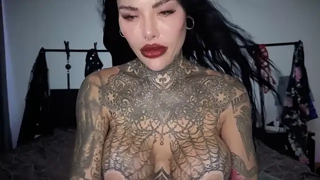 Snapshot of claudiacvc95 chatting on 03.02.26 claudiacvc95 online show from 03.02.26