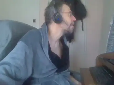 ptitcanard60600 online show from 02.06.25