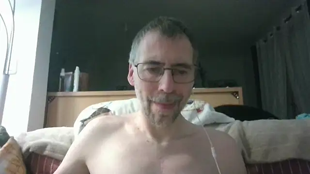 Snapshot of ptitcanard60600 chatting on 06.13.26 ptitcanard60600 online show from 06.13.26