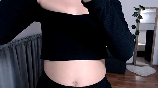 samantha baby  online show from 10.31.25