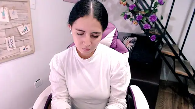 Snapshot of samantha_baby_ chatting on 04.16.26 samantha baby online show from 04.16.26