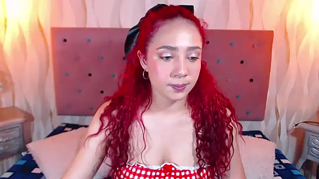 IsabelaLatina online show from 11.27.25