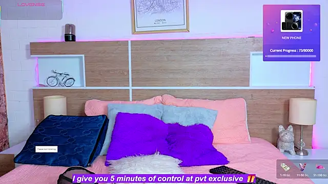 Snapshot of KAROL-SCOTT chatting on 04.29.26 KAROL-SCOTT online show from 04.29.26