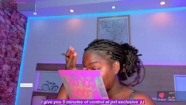 Snapshot of KAROL-SCOTT chatting on 05.01.26 KAROL-SCOTT online show from 05.01.26