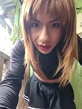 Snapshot of Evehampy chatting on 12.15.24 Evehampy online show from 12.15.24