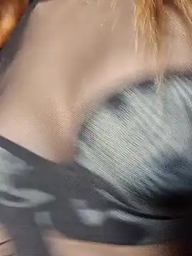 Snapshot of Evehampy chatting on 12.22.24 Evehampy online show from 12.22.24