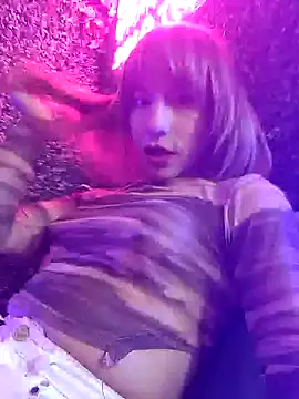 Snapshot of Evehampy chatting on 01.11.25 Evehampy online show from 01.11.25