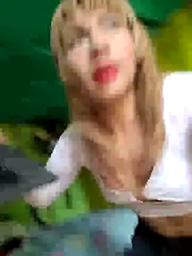 Snapshot of Evehampy chatting on 09.14.25 Evehampy online show from 09.14.25