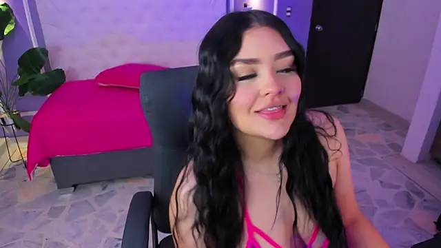 martinasaez online show from 07.06.26