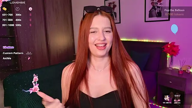Snapshot of EleanorePeach chatting on 05.08.26 EleanorePeach online show from 05.08.26