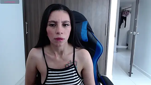 Snapshot of salome_sweet4 chatting on 09.11.25 salome sweet4 online show from 09.11.25