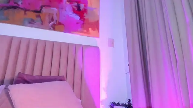 NoraDasilva online show from 03.19.25