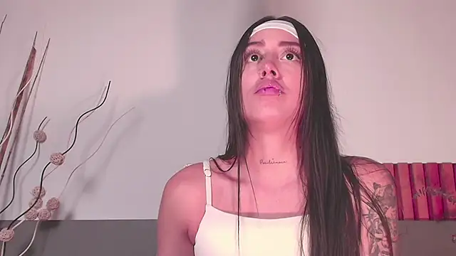 NoraDasilva online show from 09.29.25