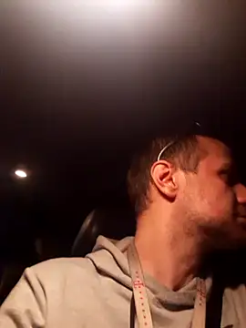 Snapshot of popperspair chatting on 01.26.25 popperspair online show from 01.26.25