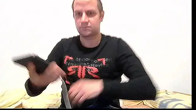 Snapshot of popperspair chatting on 02.23.26 popperspair online show from 02.23.26