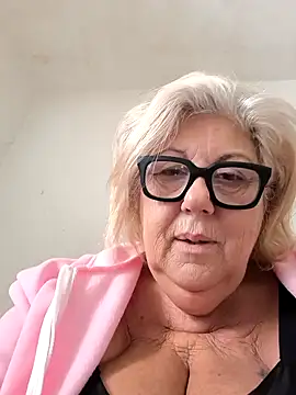 Merilulla online show from 10.25.25