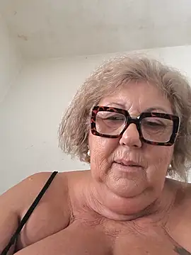 Snapshot of Merilulla chatting on 07.13.26 Merilulla online show from 07.13.26