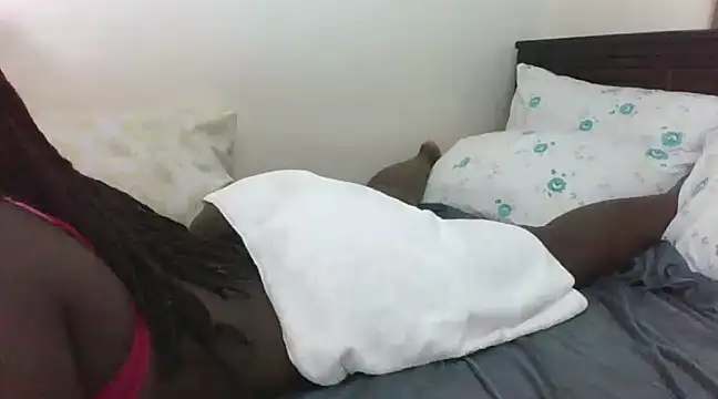 Snapshot of Darkberry chatting on 02.02.25 Darkberry online show from 02.02.25