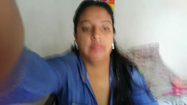 almaswan1 online show from 02.06.25