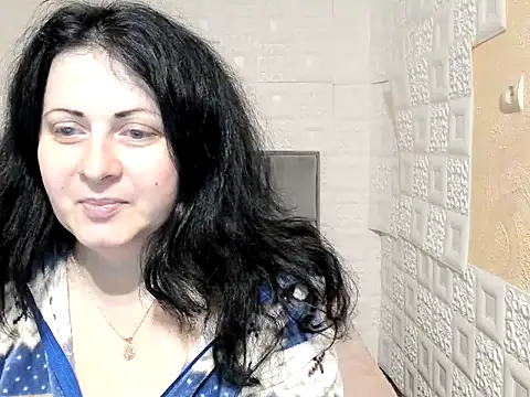 Snapshot of Lillian2 chatting on 03.09.25 Lillian2 online show from 03.09.25