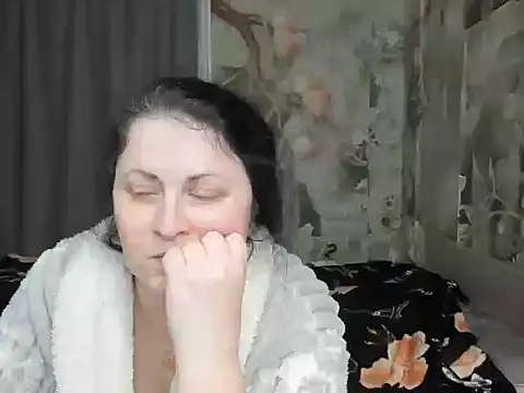 Snapshot of Lillian2 chatting on 03.06.26 Lillian2 online show from 03.06.26