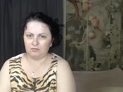 Snapshot of Lillian2 chatting on 07.16.26 Lillian2 online show from 07.16.26