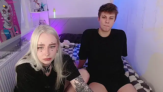 Snapshot of soalice chatting on 12.20.25 soalice online show from 12.20.25