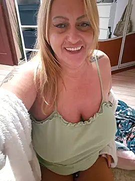 Isabellaa04 online show from 11.23.25