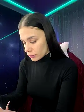 Snapshot of Queen_of_pain chatting on 11.21.25 Queen of pain online show from 11.21.25