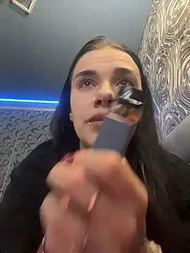 Snapshot of Queen_of_pain chatting on 02.25.26 Queen of pain online show from 02.25.26