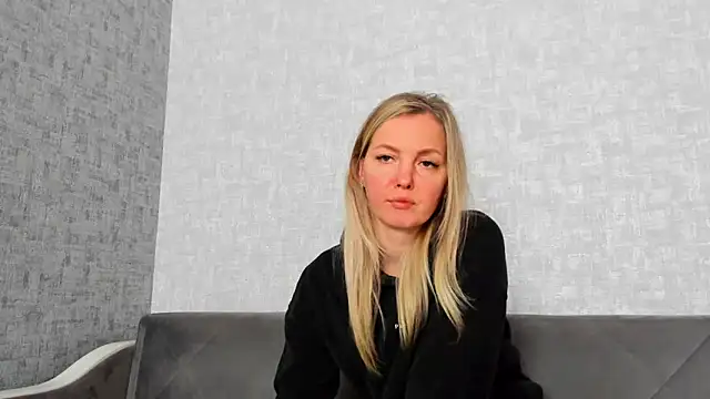 iam Venus online show from 04.15.26